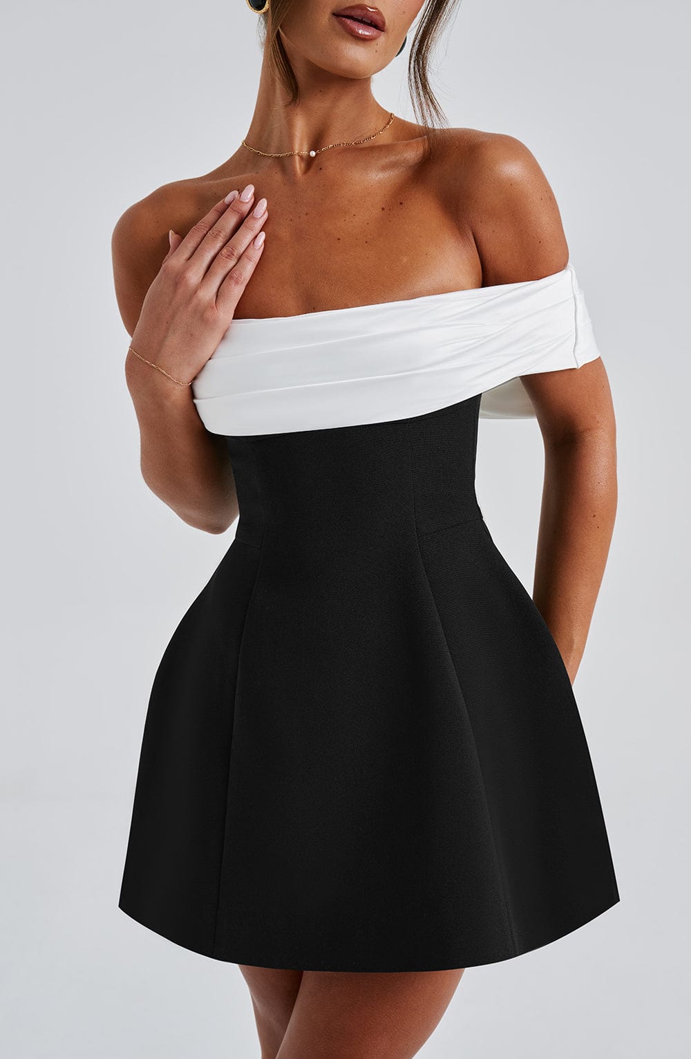 Delta | Womens Party Off Shoulder Flared Satin Mini Dress 4