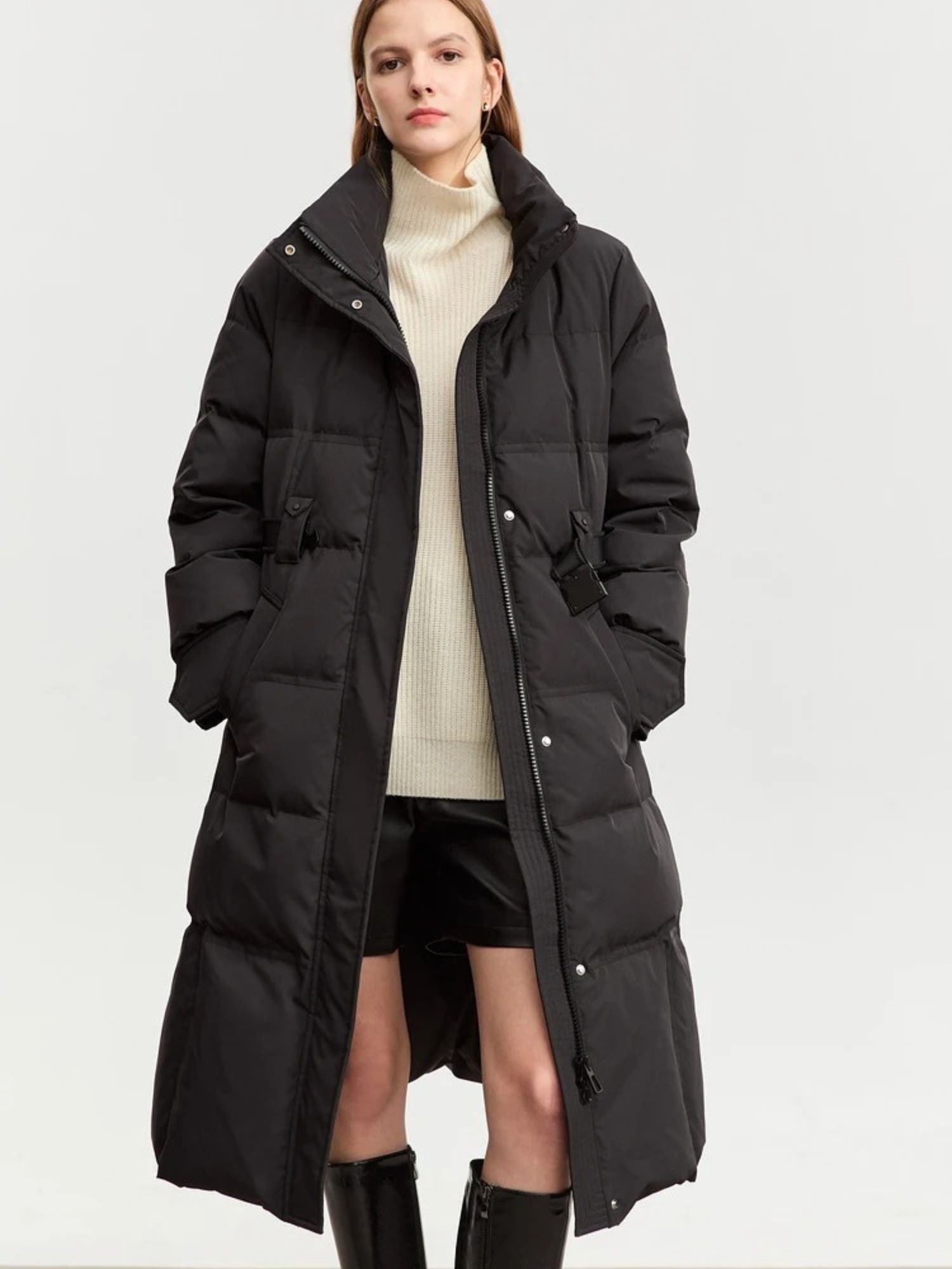 Isabella | Stylish Long Black Puffer Coat with Faux Fur Collar 0