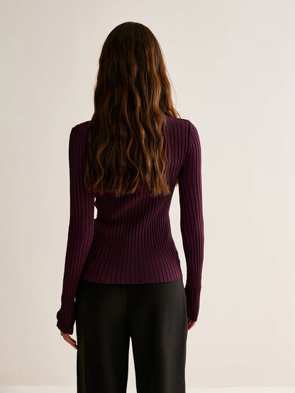 Luna | Women’s Fitted Long Sleeve Minimalist Top 7